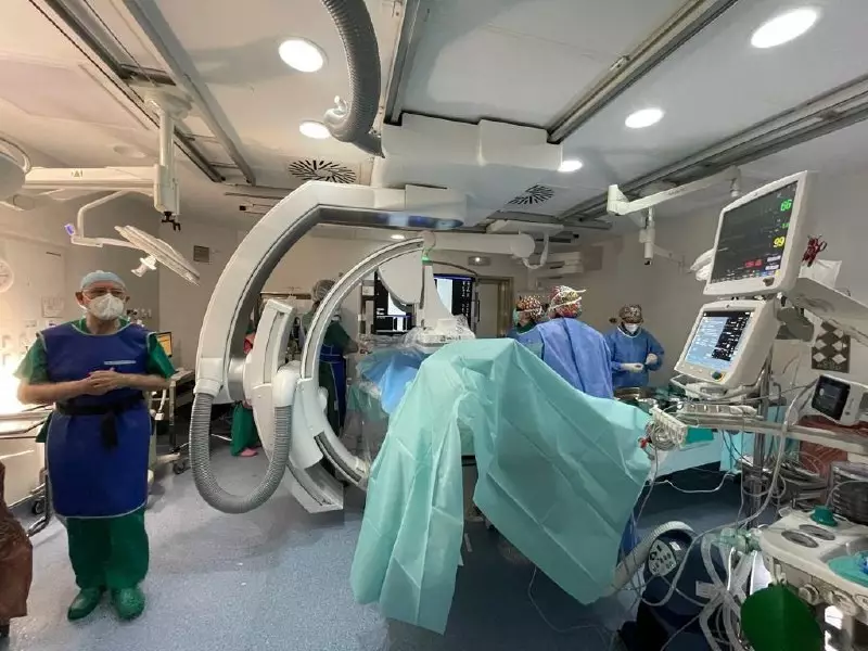 Andalucía cierra 2023 con un alza del 19% en lista de espera para operarse y 873 266 pacientes para especialista